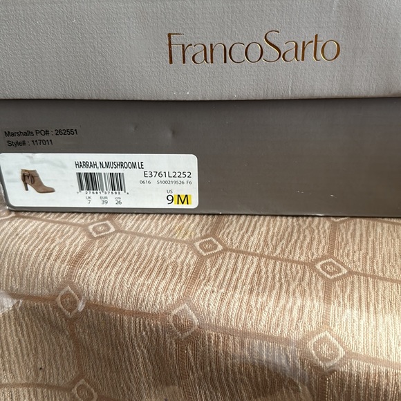Franco Sarto Harrah booties, size 9M, color Mushroom, never worn - Picture 3 of 5